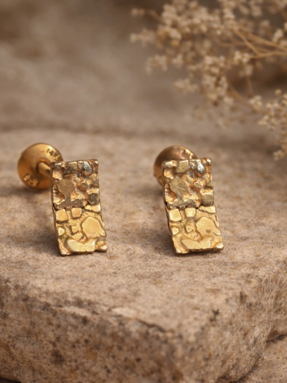 14K Gold Nugget Articulated Post Earrings – Solid Gold 2.0 g , Vintage 1980s